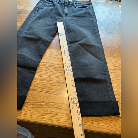 Hidden Black Denim Capri Jeans Size 28 - Picture 5 of 10